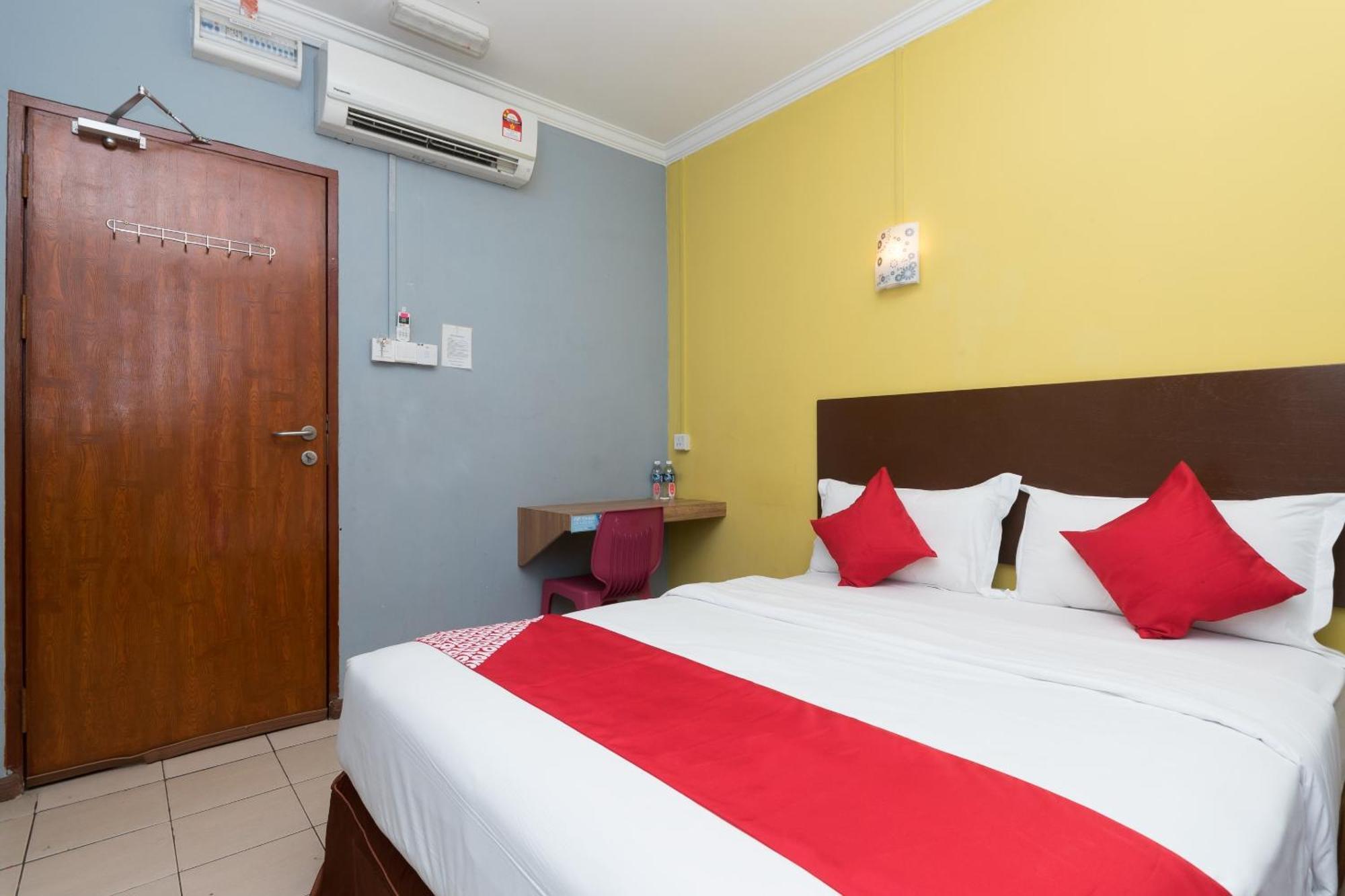 Super Oyo 218 Storytel Hotel Kota Kinabalu Exterior photo