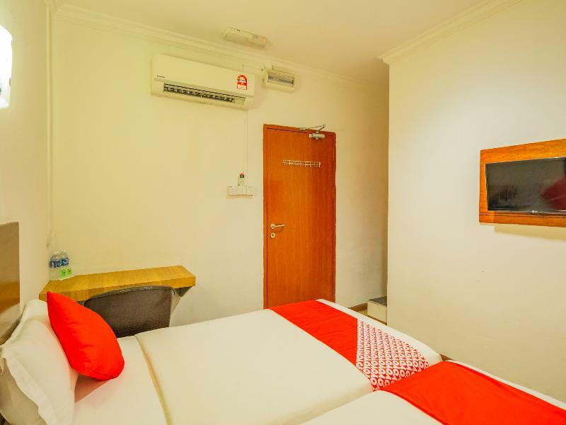 Super Oyo 218 Storytel Hotel Kota Kinabalu Exterior photo